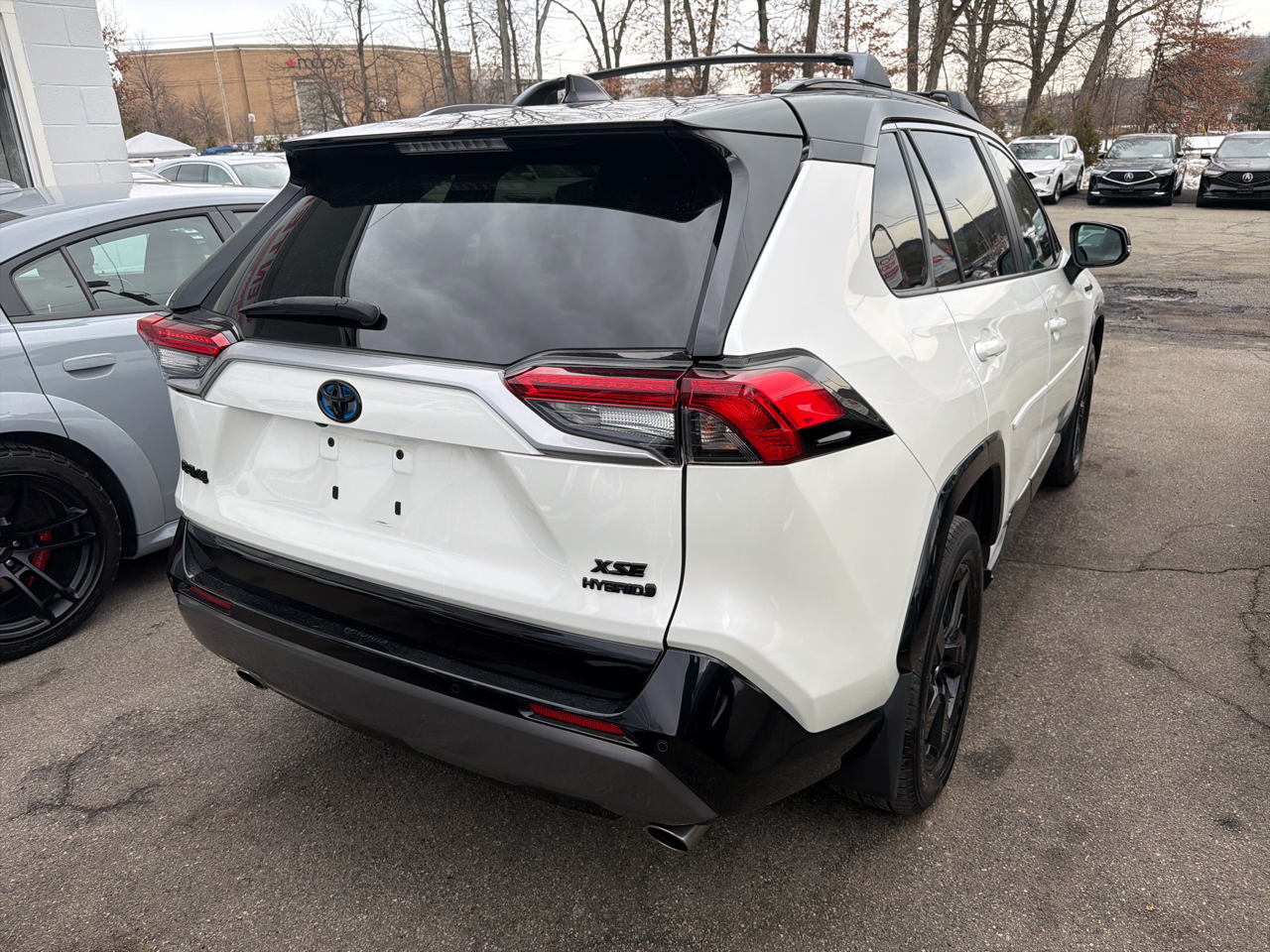 Toyota RAV4 Hybrid XSE AWD (Natl) 2020