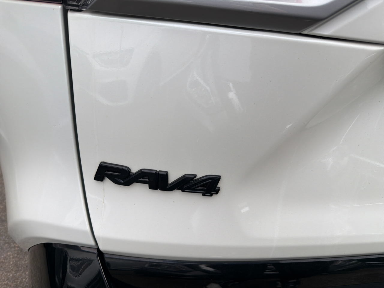 Toyota RAV4 Hybrid XSE AWD (Natl) 2020