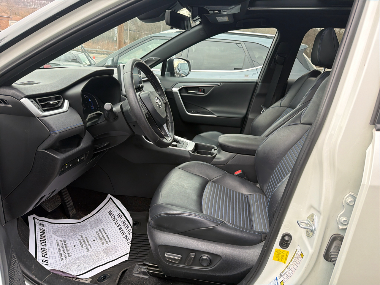 Toyota RAV4 Hybrid XSE AWD (Natl) 2020