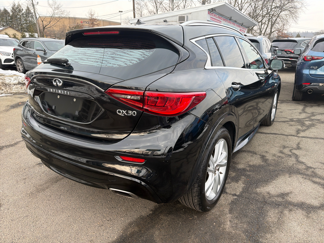 Infiniti QX30 Premium FWD 2017