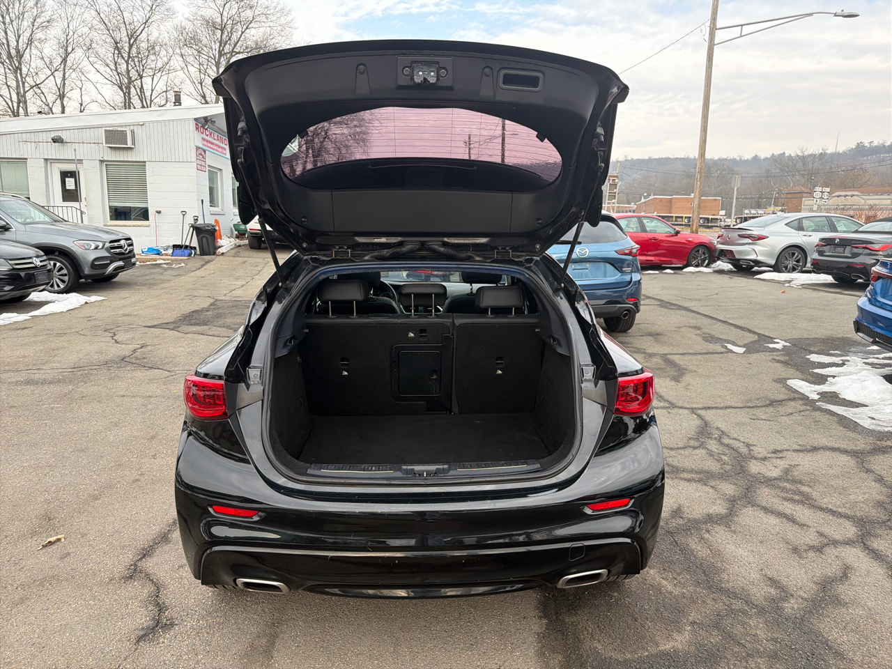 Infiniti QX30 Premium FWD 2017