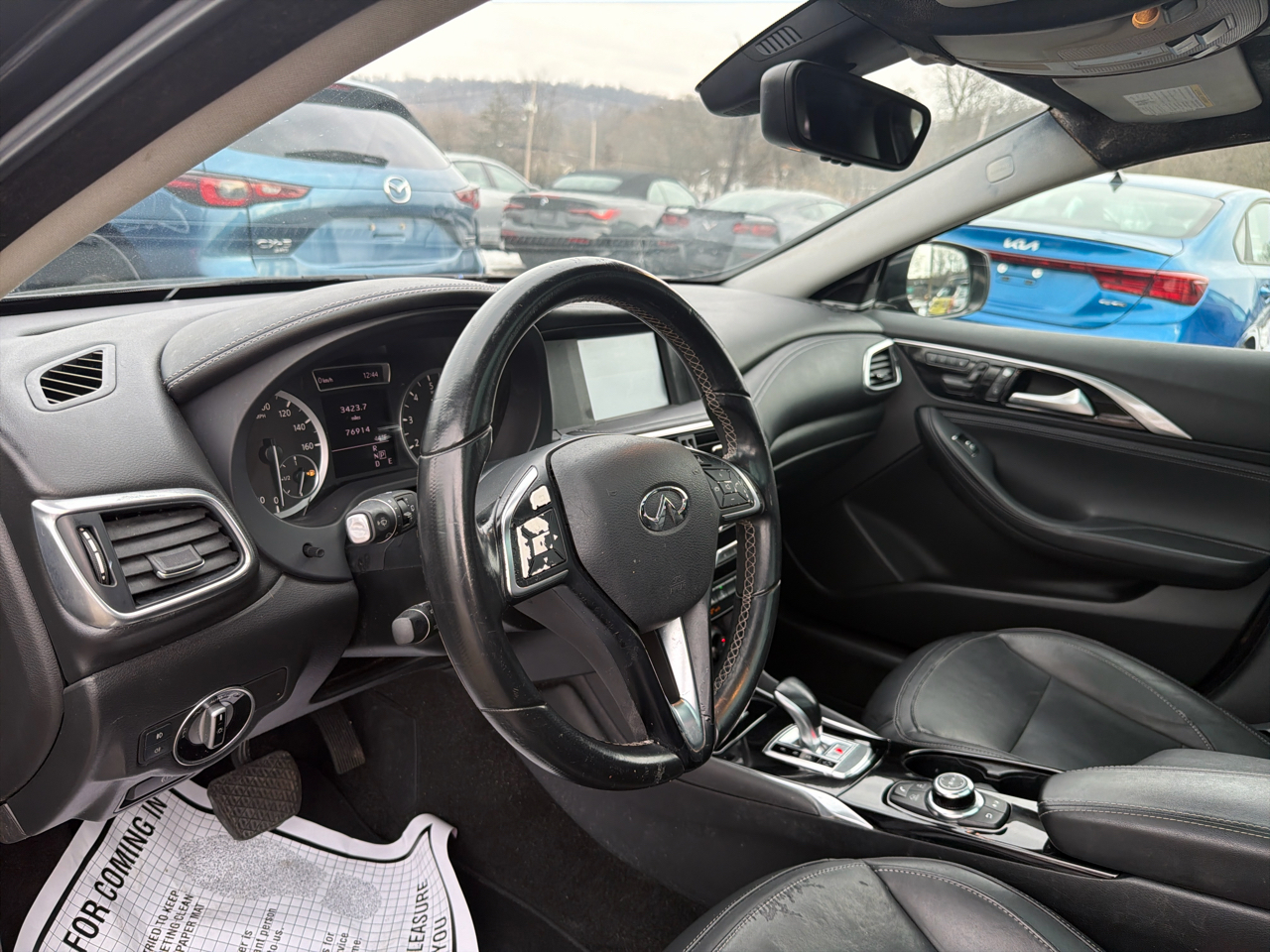 Infiniti QX30 Premium FWD 2017