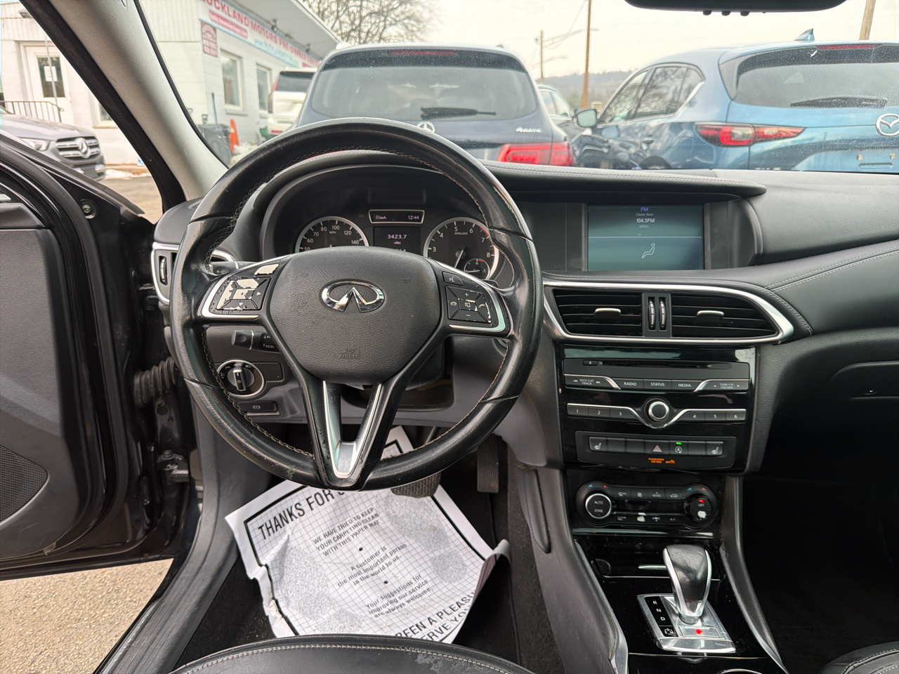 Infiniti QX30 Premium FWD 2017