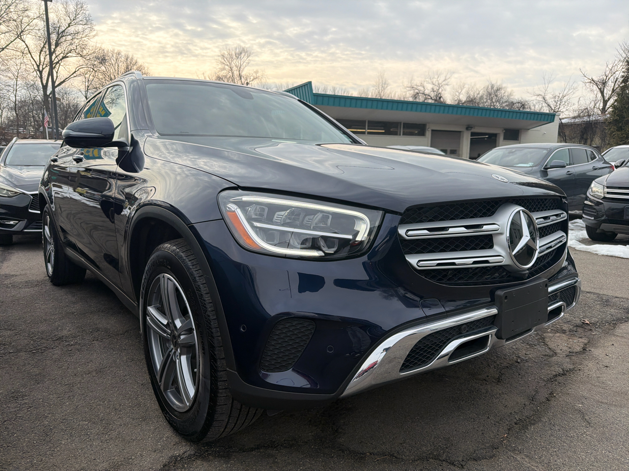 Mercedes-Benz GLC GLC 300 4MATIC SUV 2021