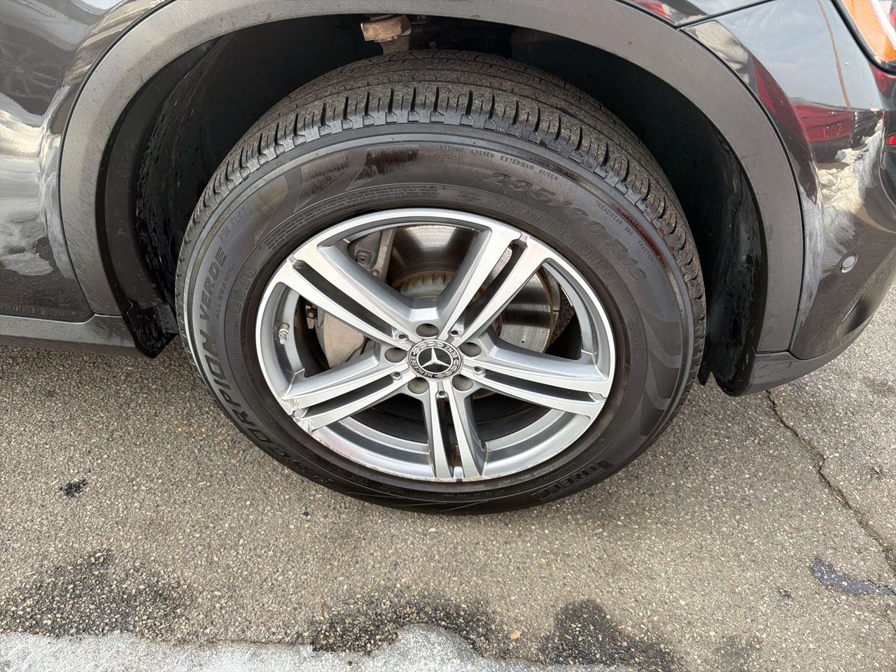 Mercedes-Benz GLC GLC 300 4MATIC SUV 2021