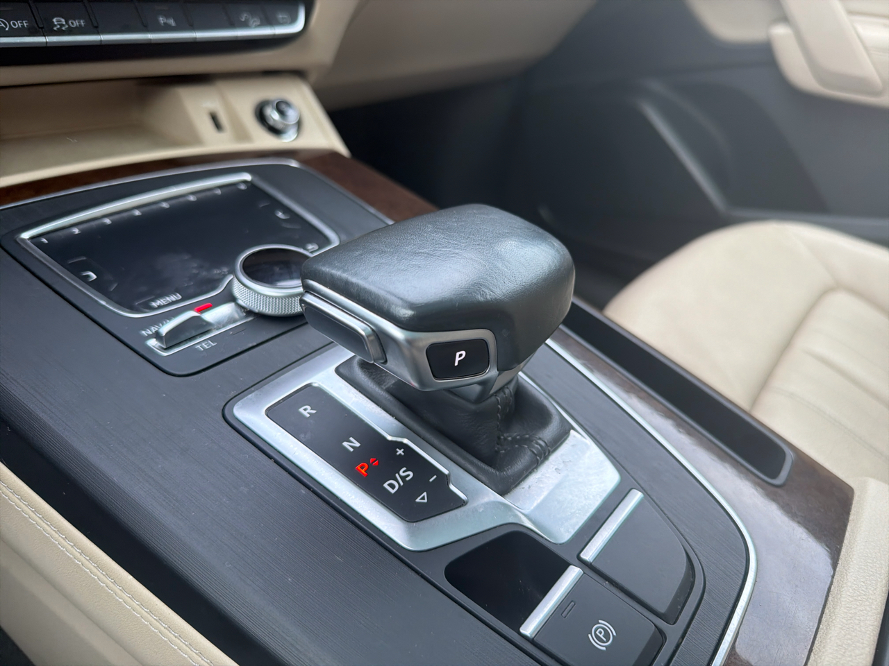 Audi Q5 Premium Plus 45 TFSI quattro 2020