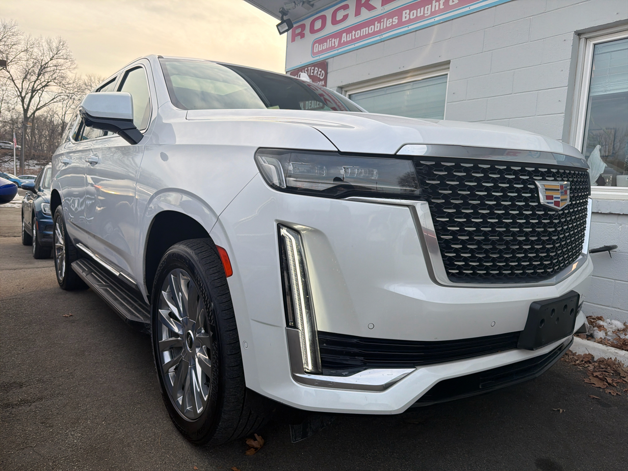 Cadillac Escalade 4WD 4dr Premium Luxury 2021