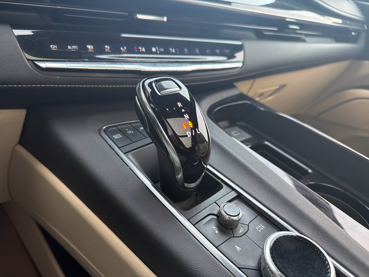 Cadillac Escalade 4WD 4dr Premium Luxury 2021