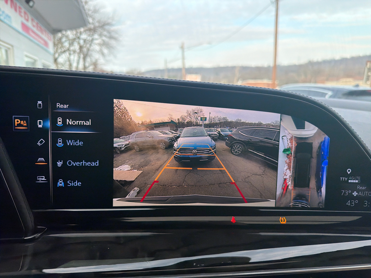 Cadillac Escalade 4WD 4dr Premium Luxury 2021