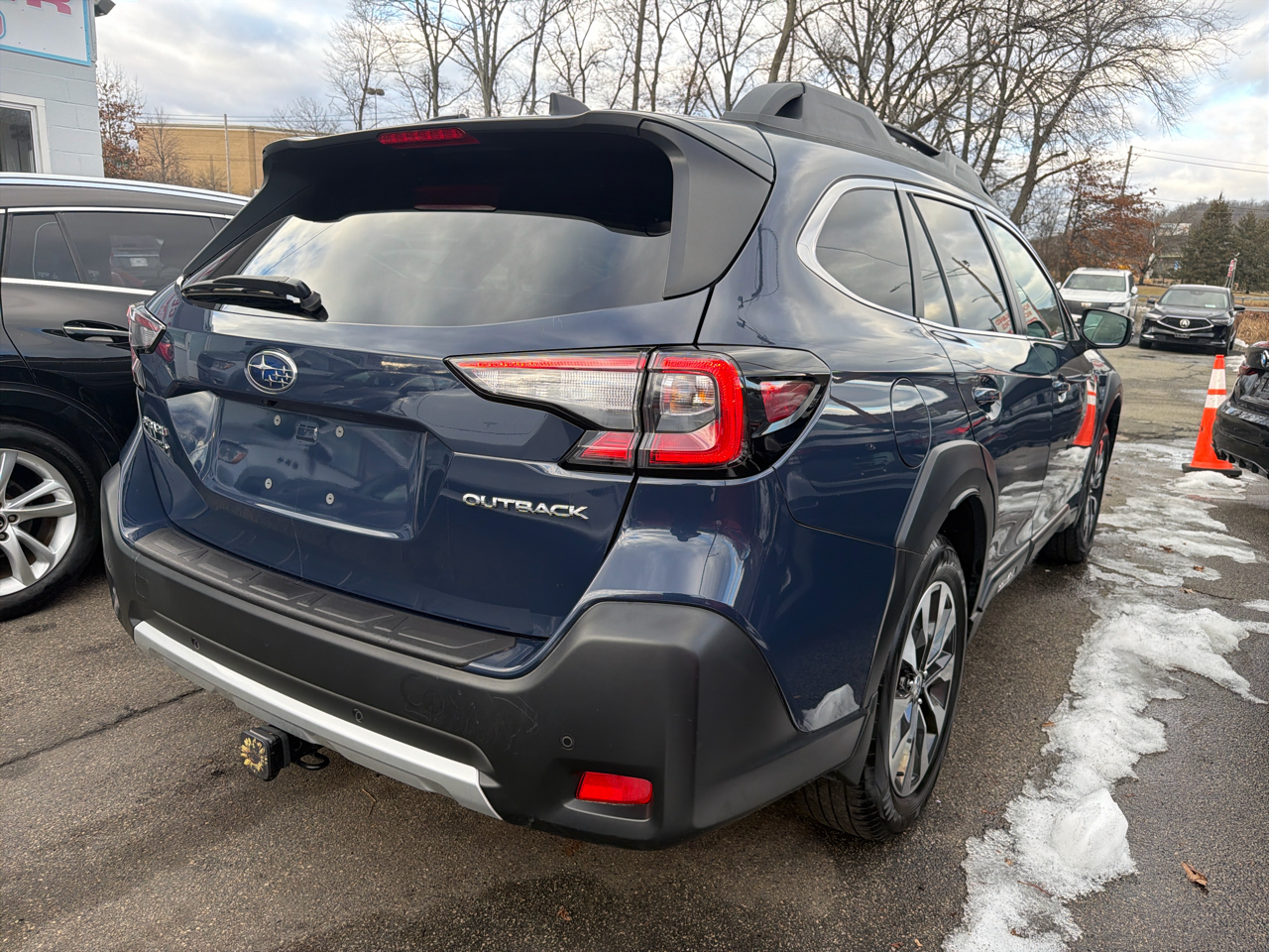 Subaru Outback Limited CVT 2023