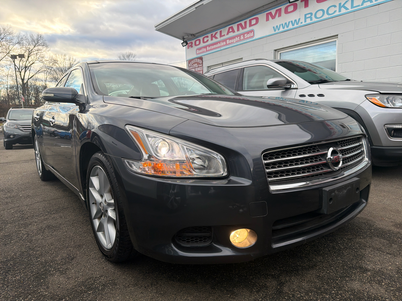 Nissan Maxima 4dr Sdn V6 CVT 3.5 SV w/Premium Pkg 2010