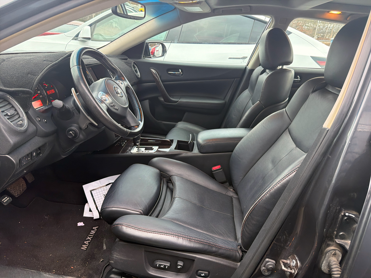 Nissan Maxima 4dr Sdn V6 CVT 3.5 SV w/Premium Pkg 2010