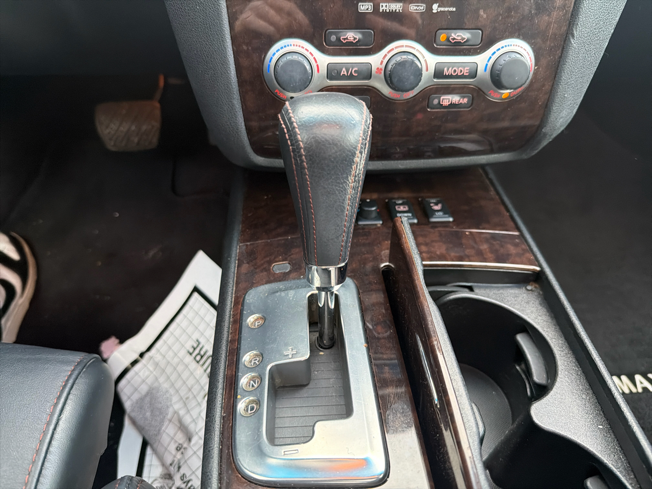 Nissan Maxima 4dr Sdn V6 CVT 3.5 SV w/Premium Pkg 2010