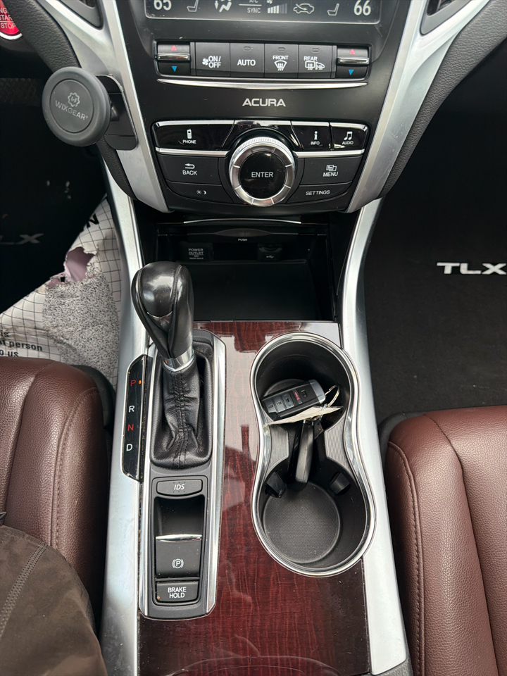 Acura TLX 4dr Sdn FWD 2015