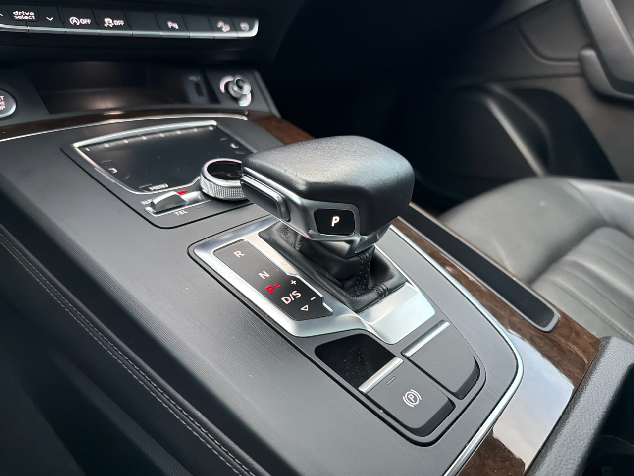 Audi Q5 Premium Plus 45 TFSI quattro 2020