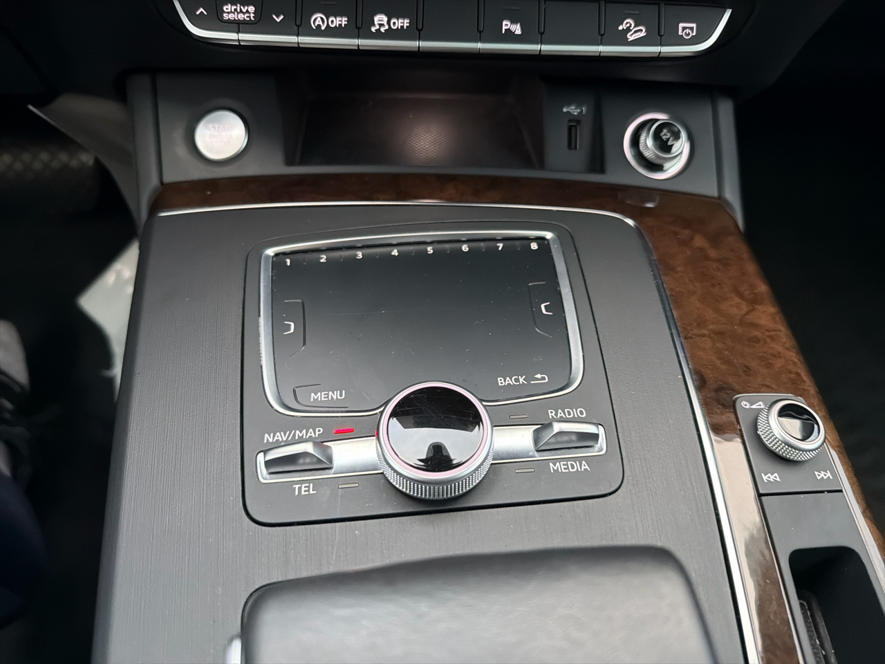 Audi Q5 Premium Plus 45 TFSI quattro 2020