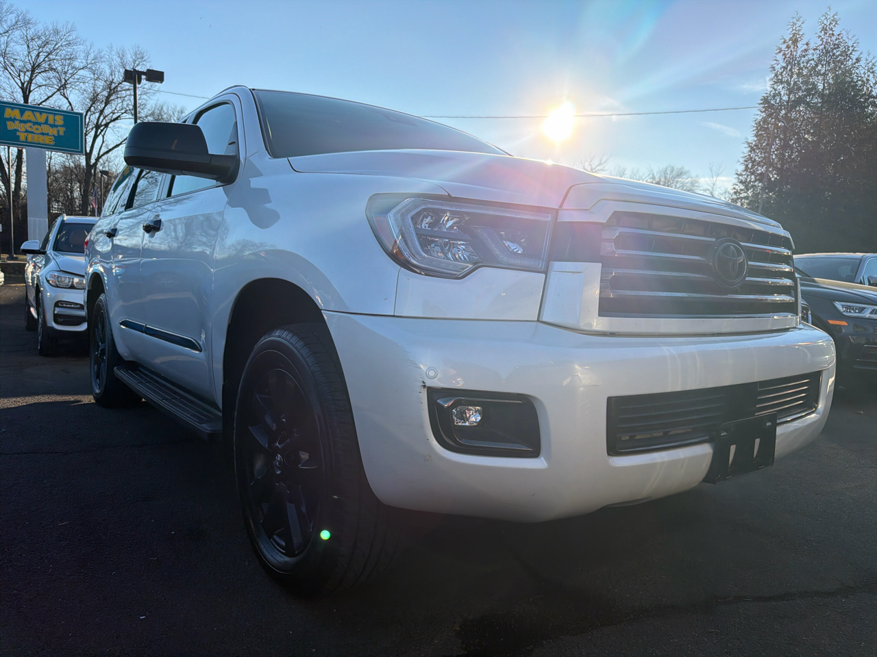 Toyota Sequoia Nightshade 4WD (Natl) 2021