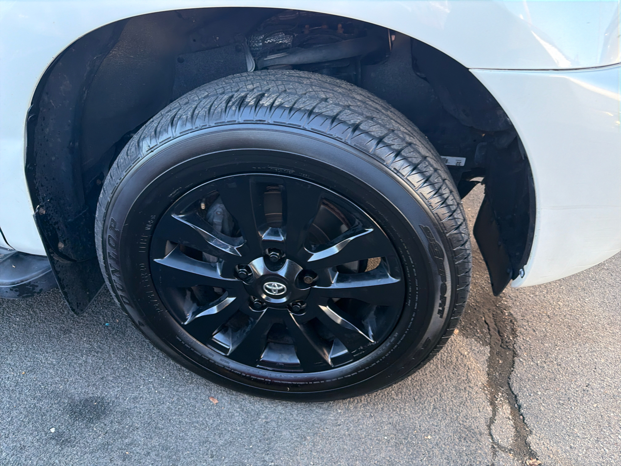 Toyota Sequoia Nightshade 4WD (Natl) 2021