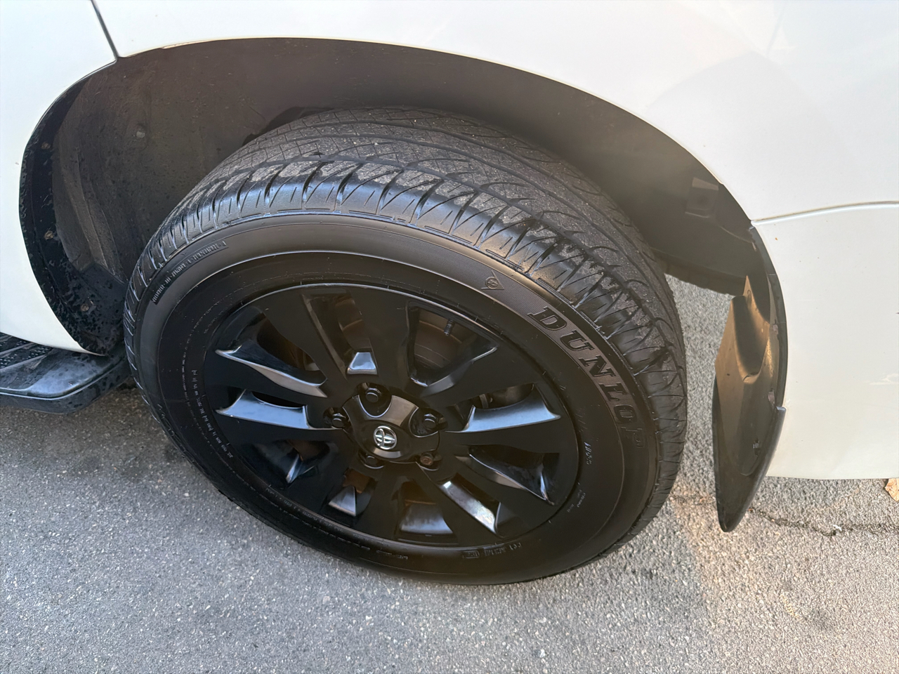 Toyota Sequoia Nightshade 4WD (Natl) 2021