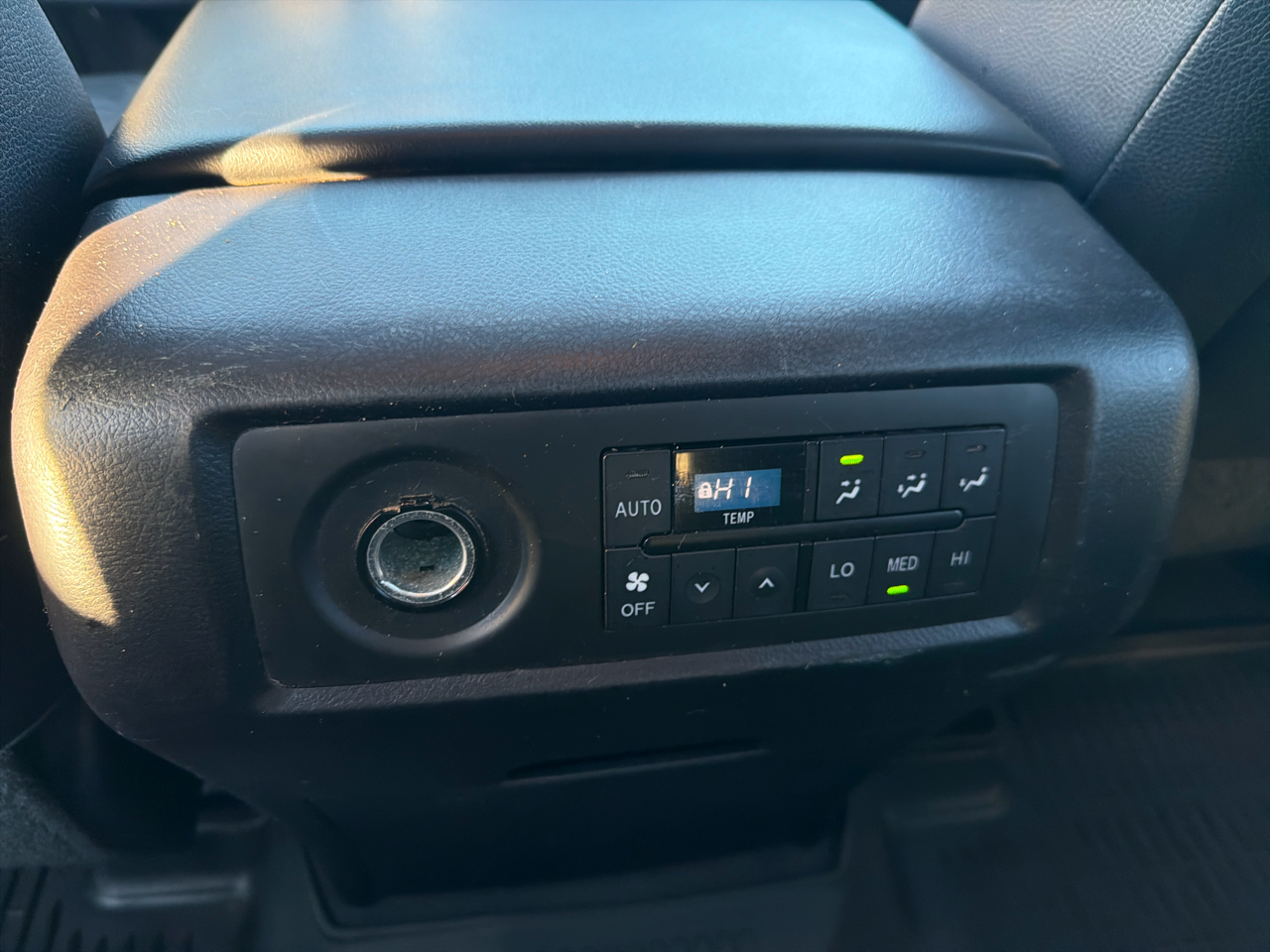 Toyota Sequoia Nightshade 4WD (Natl) 2021