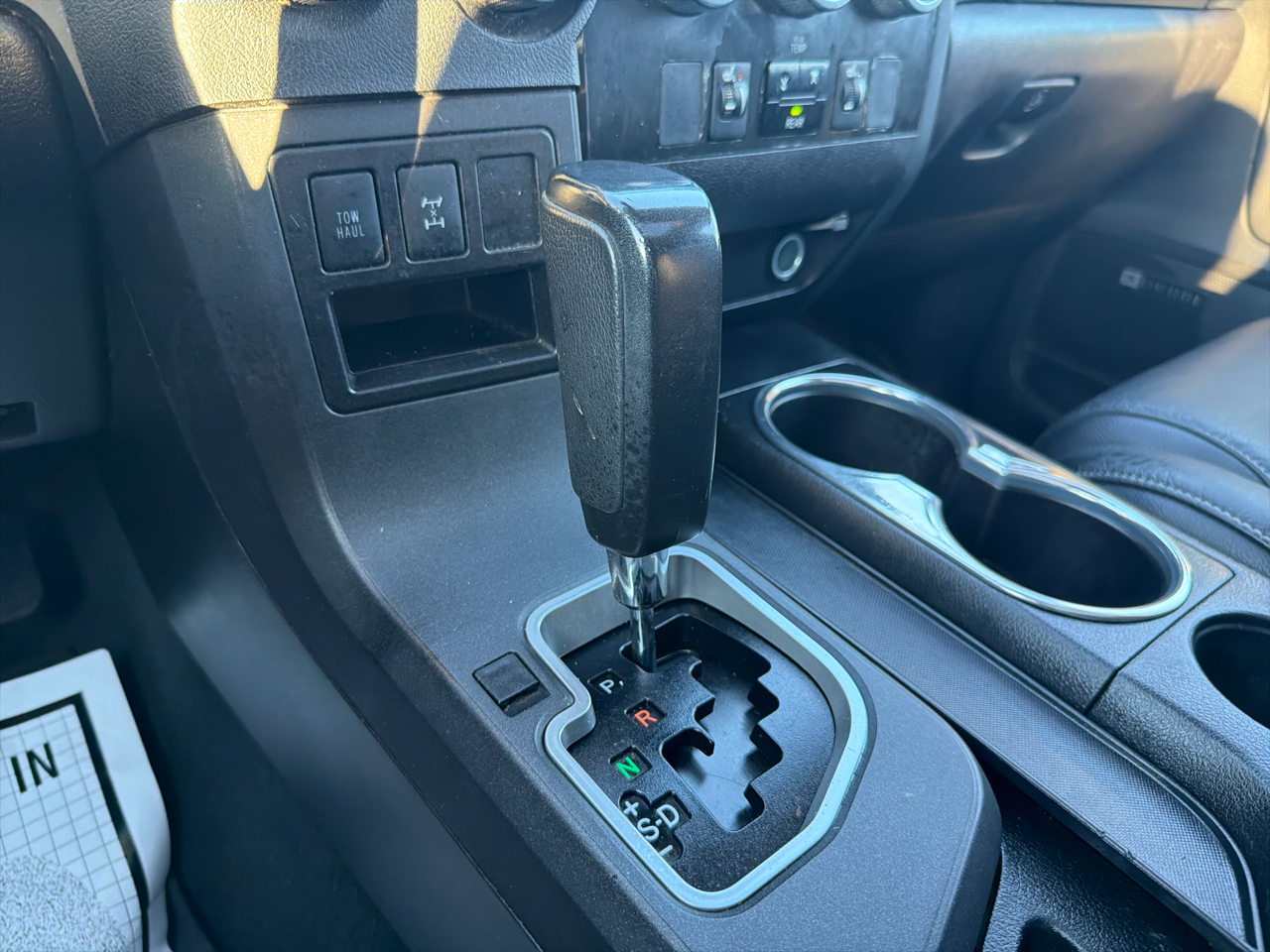 Toyota Sequoia Nightshade 4WD (Natl) 2021