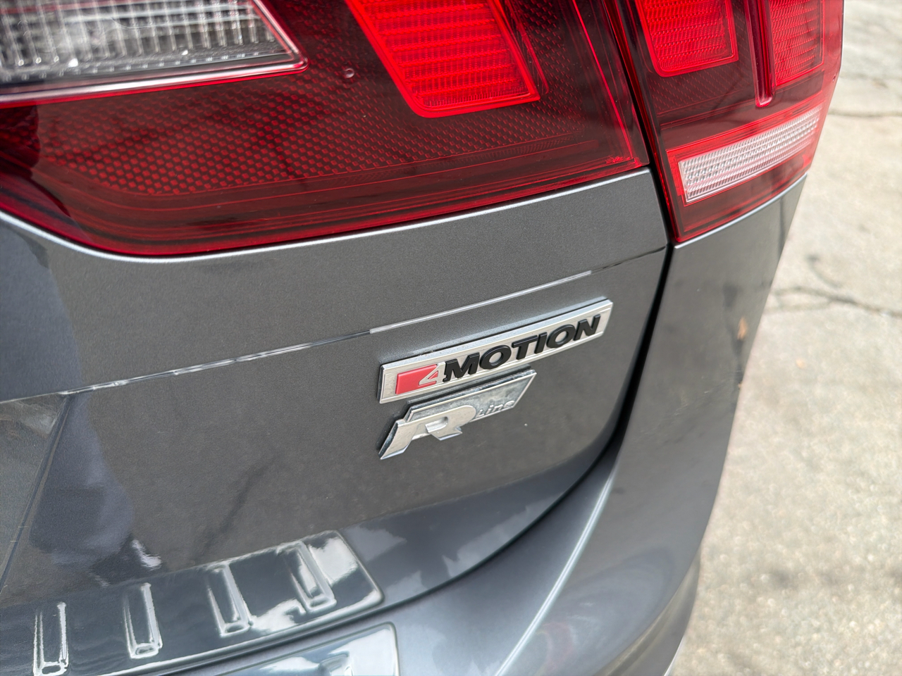 Volkswagen Tiguan 2.0T SEL Premium 4MOTION 2019