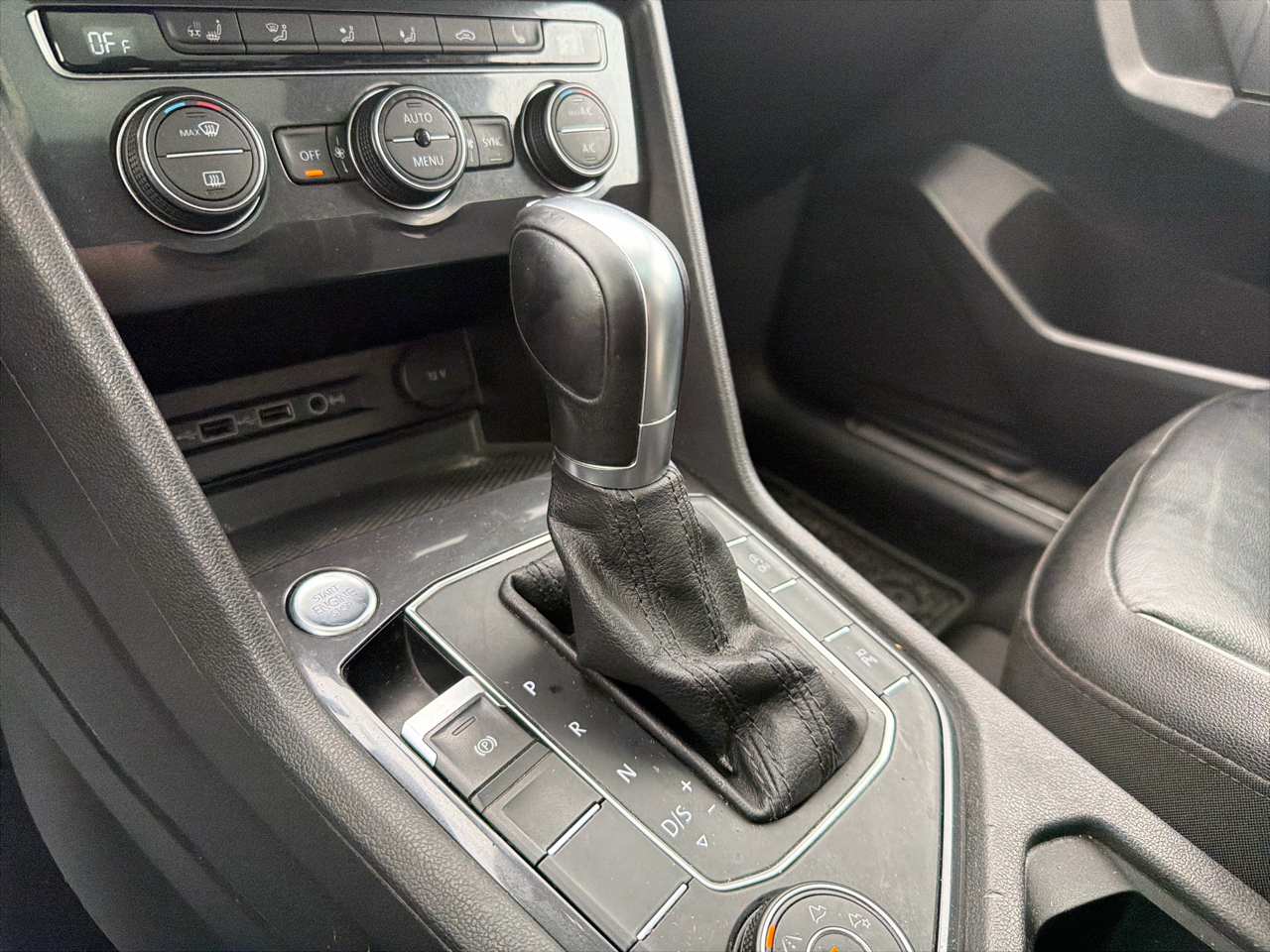 Volkswagen Tiguan 2.0T SEL Premium 4MOTION 2019