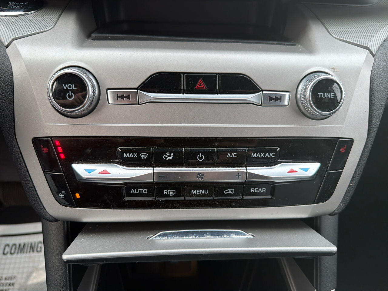 Ford Explorer XLT 2023