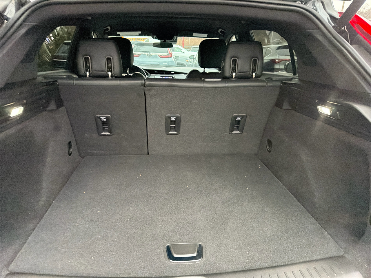 Cadillac XT4 AWD 4dr Luxury 2022