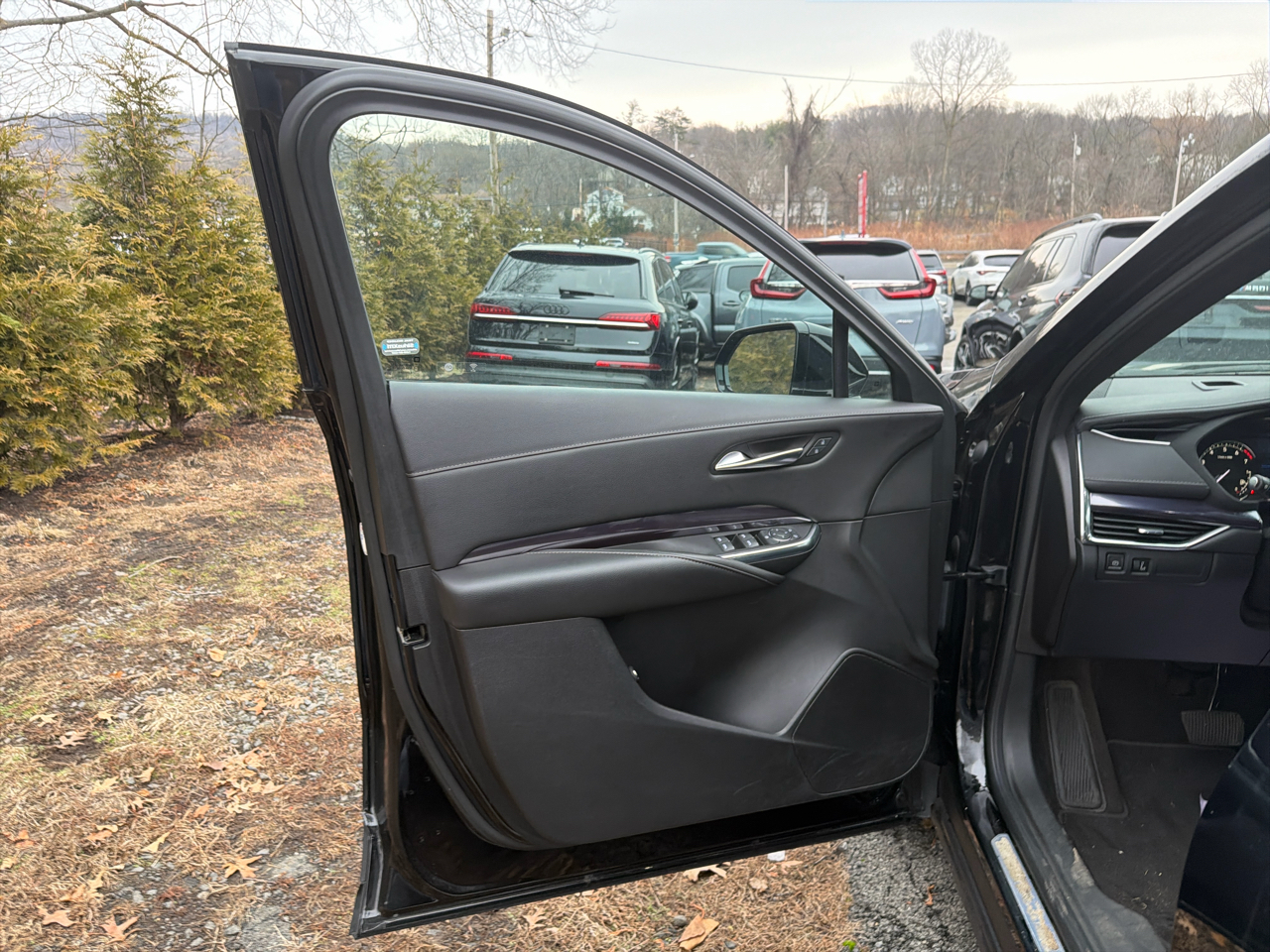 Cadillac XT4 AWD 4dr Luxury 2022