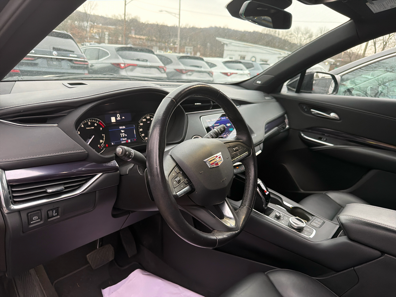 Cadillac XT4 AWD 4dr Luxury 2022