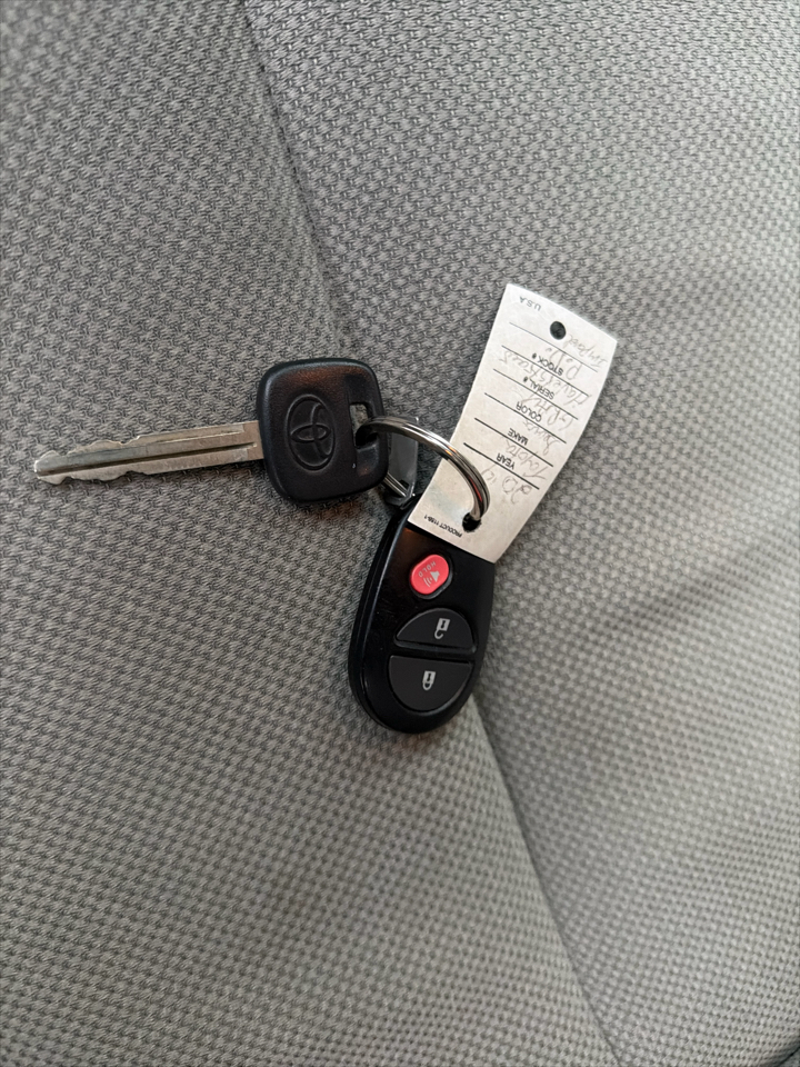 Toyota Sienna 5dr 7-Pass Van V6 L FWD (Natl) 2014