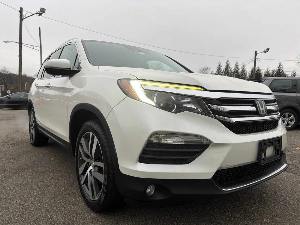 Honda Pilot AWD 4dr Elite w/RES & Navi 2016