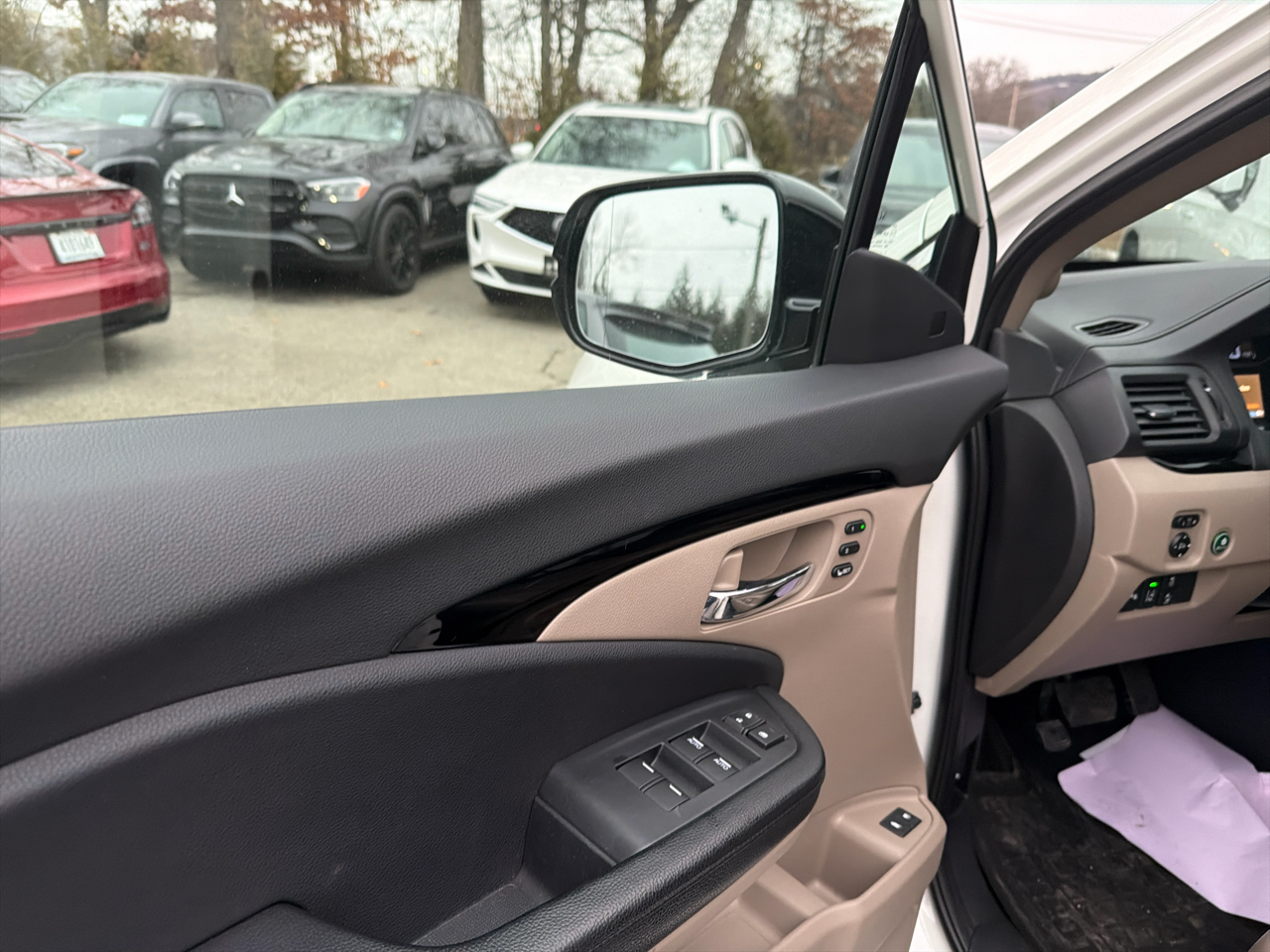 Honda Pilot AWD 4dr Elite w/RES & Navi 2016