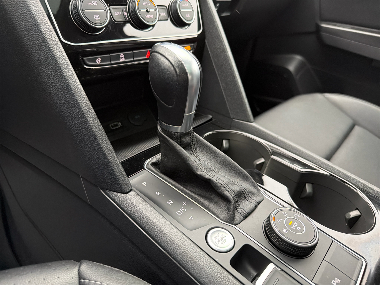 Volkswagen Atlas 3.6L V6 SEL 4MOTION 2019