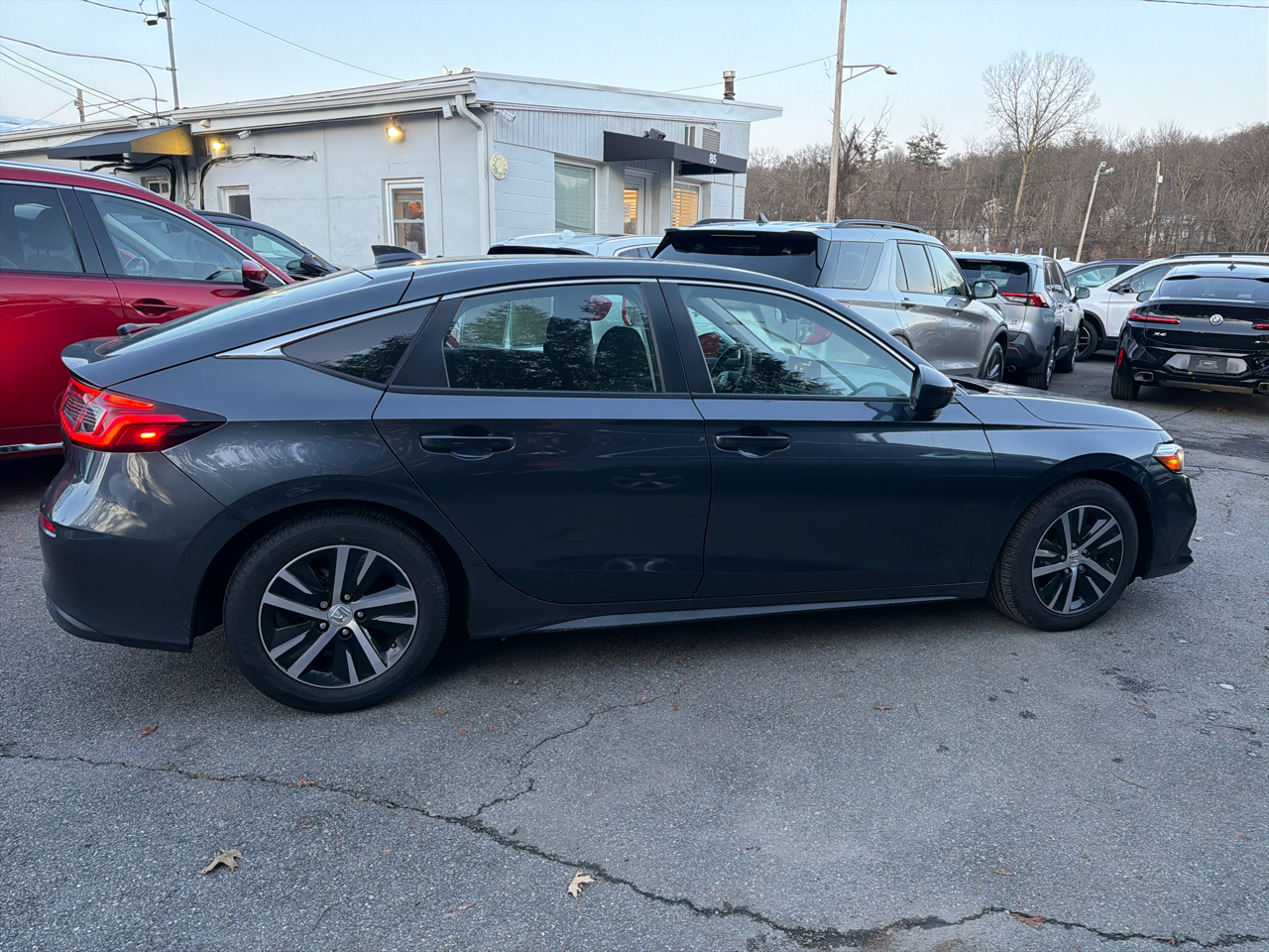 Honda Civic Hatchback LX CVT 2022