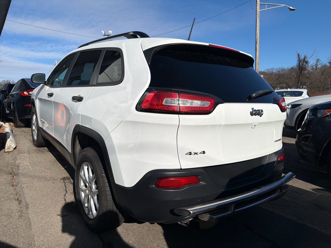 Jeep Cherokee 4WD 4dr Sport 2016