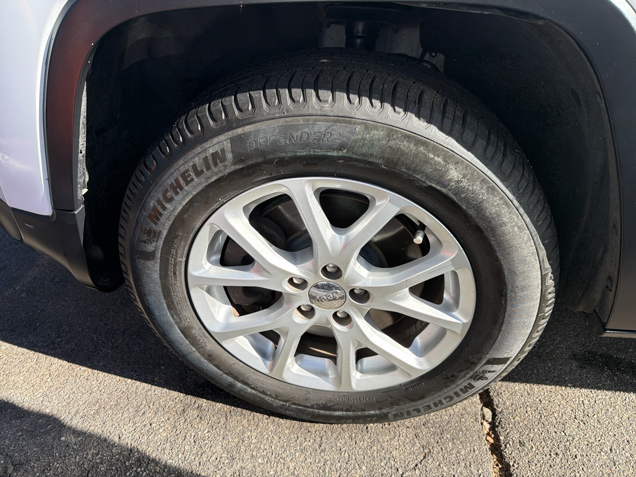 Jeep Cherokee 4WD 4dr Sport 2016