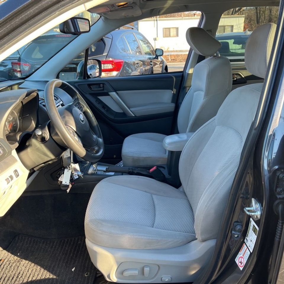 Subaru Forester 4dr CVT 2.5i Premium PZEV 2016