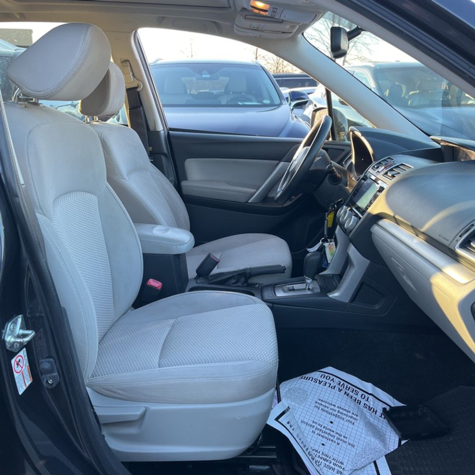 Subaru Forester 4dr CVT 2.5i Premium PZEV 2016