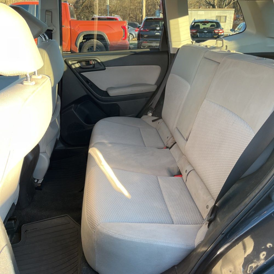 Subaru Forester 4dr CVT 2.5i Premium PZEV 2016