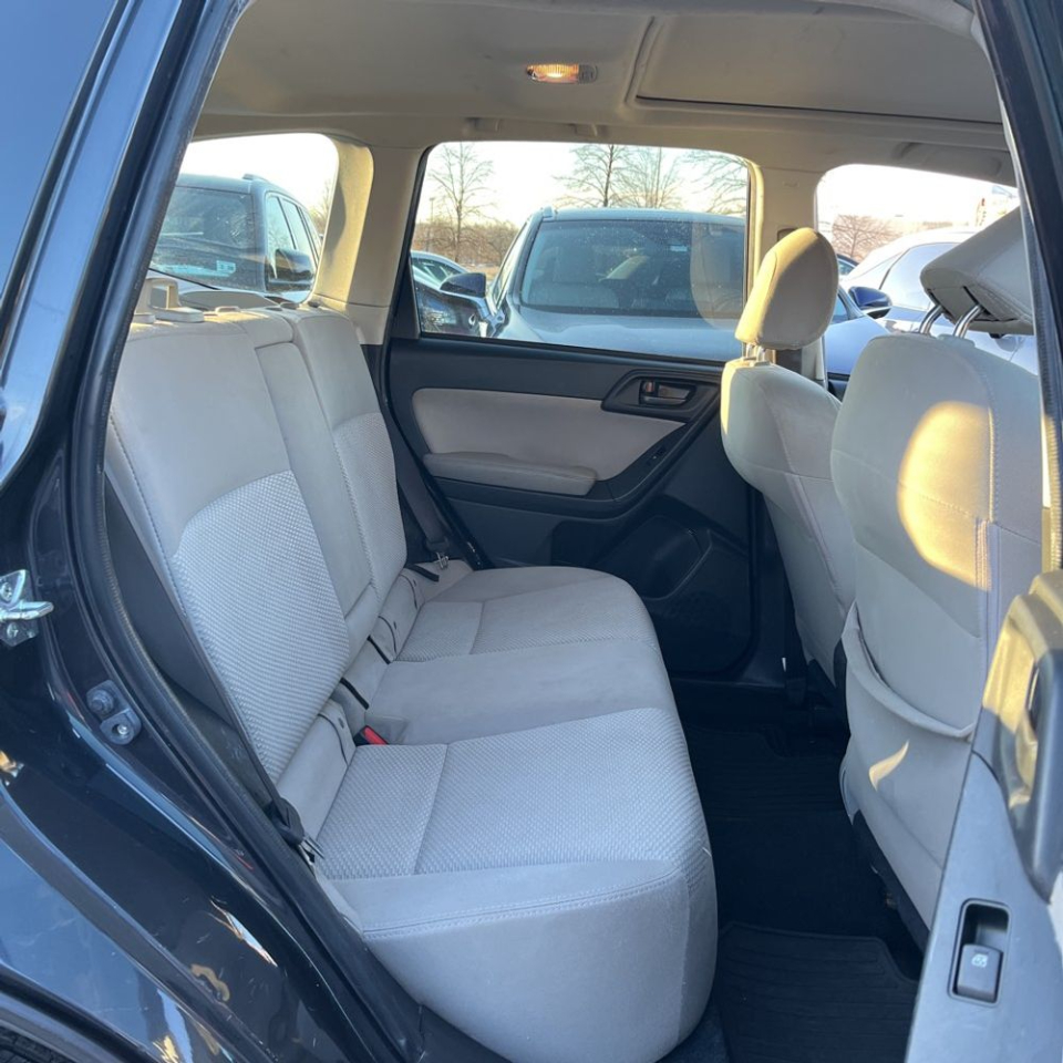 Subaru Forester 4dr CVT 2.5i Premium PZEV 2016