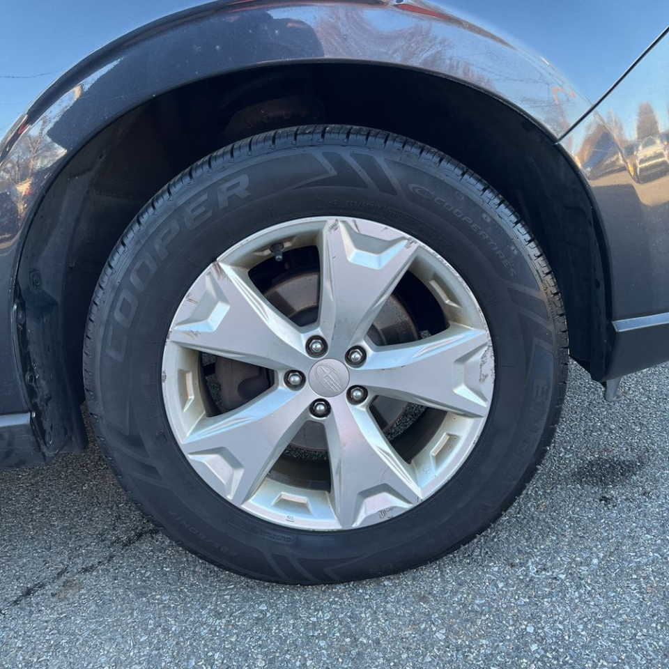 Subaru Forester 4dr CVT 2.5i Premium PZEV 2016