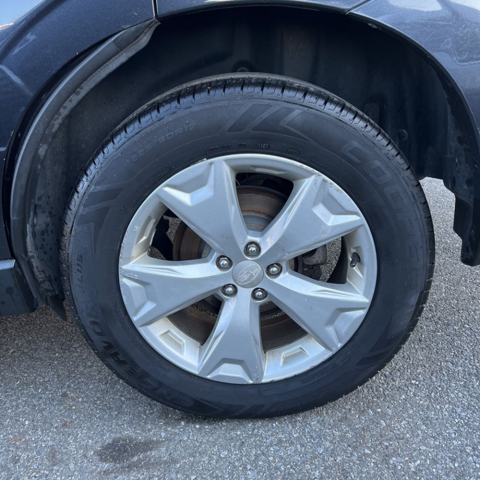 Subaru Forester 4dr CVT 2.5i Premium PZEV 2016