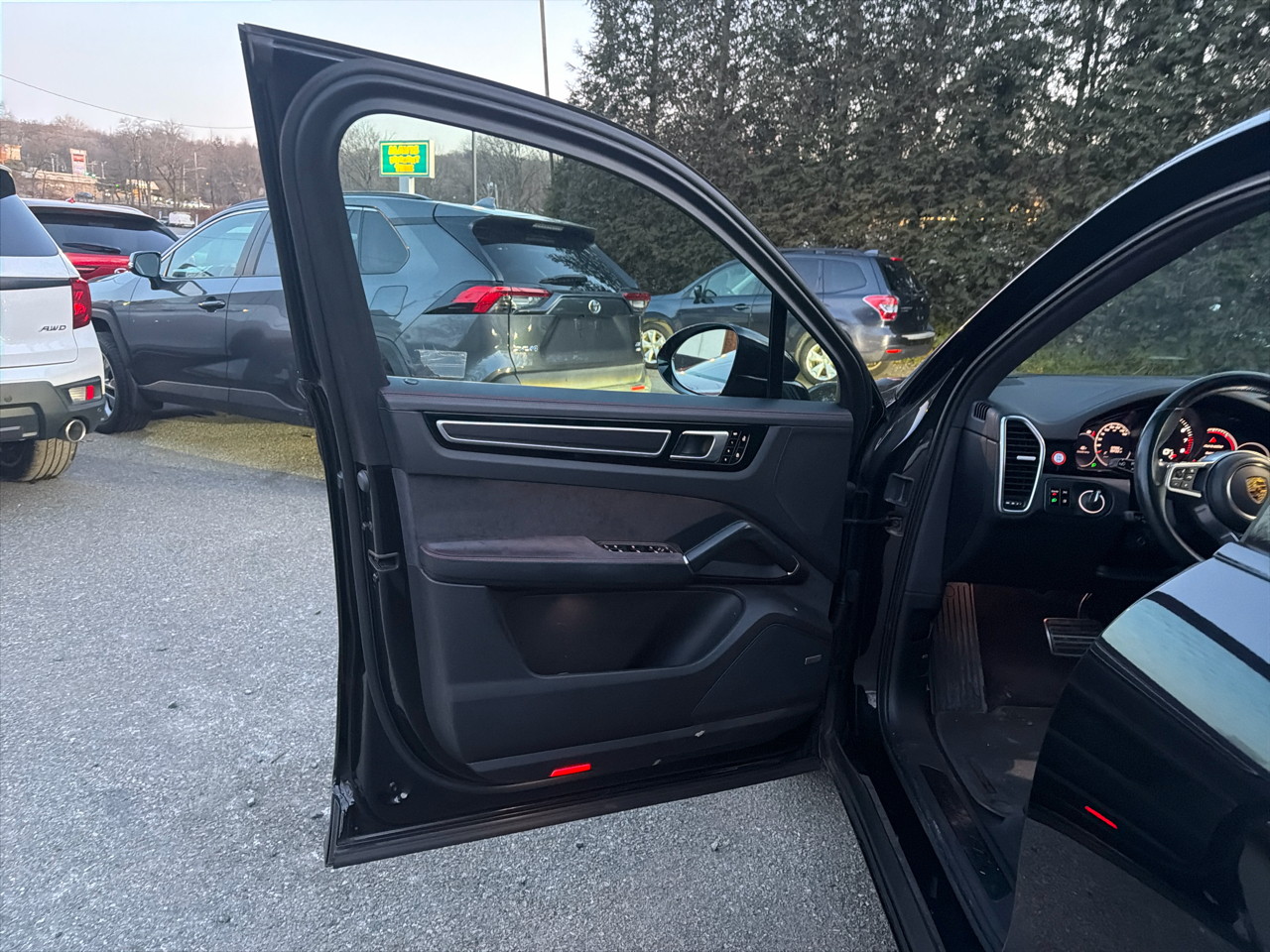 Porsche Cayenne GTS AWD 2021