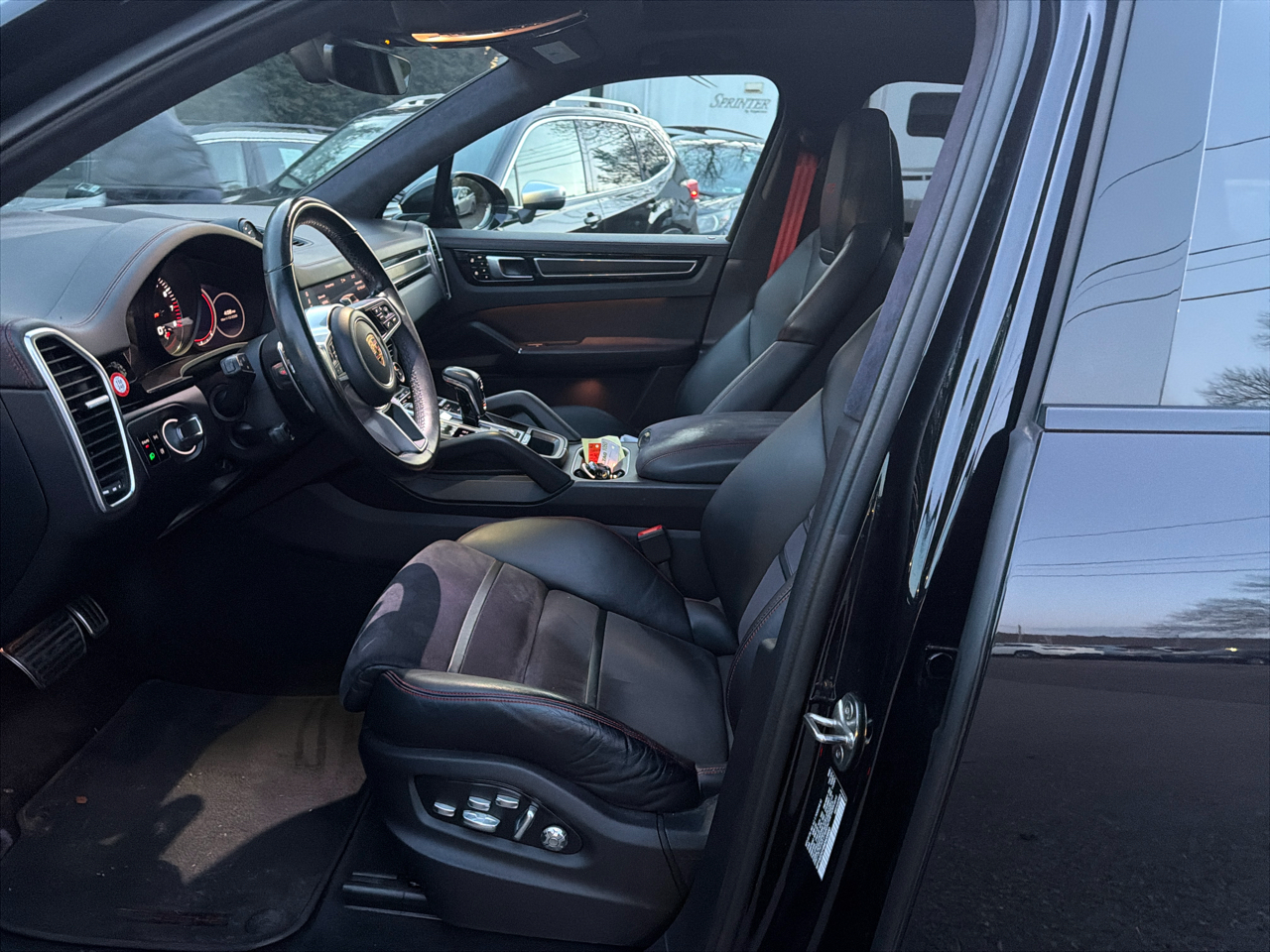 Porsche Cayenne GTS AWD 2021