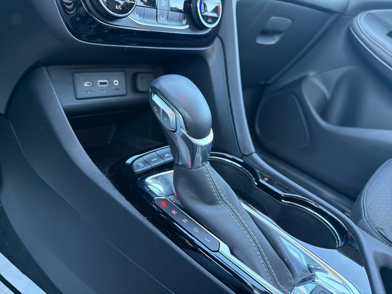 Buick Encore GX AWD 4dr Select 2023