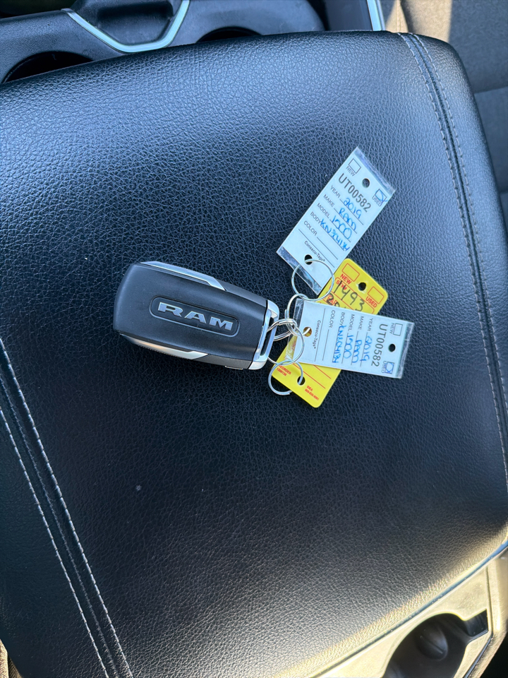RAM 1500 Big Horn/Lone Star 4x4 Crew Cab 5'7" Box 2019