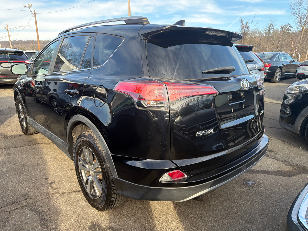 Toyota RAV4 Adventure FWD (Natl) 2018