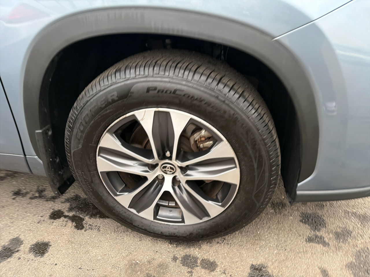 Toyota Highlander XLE AWD (Natl) 2022